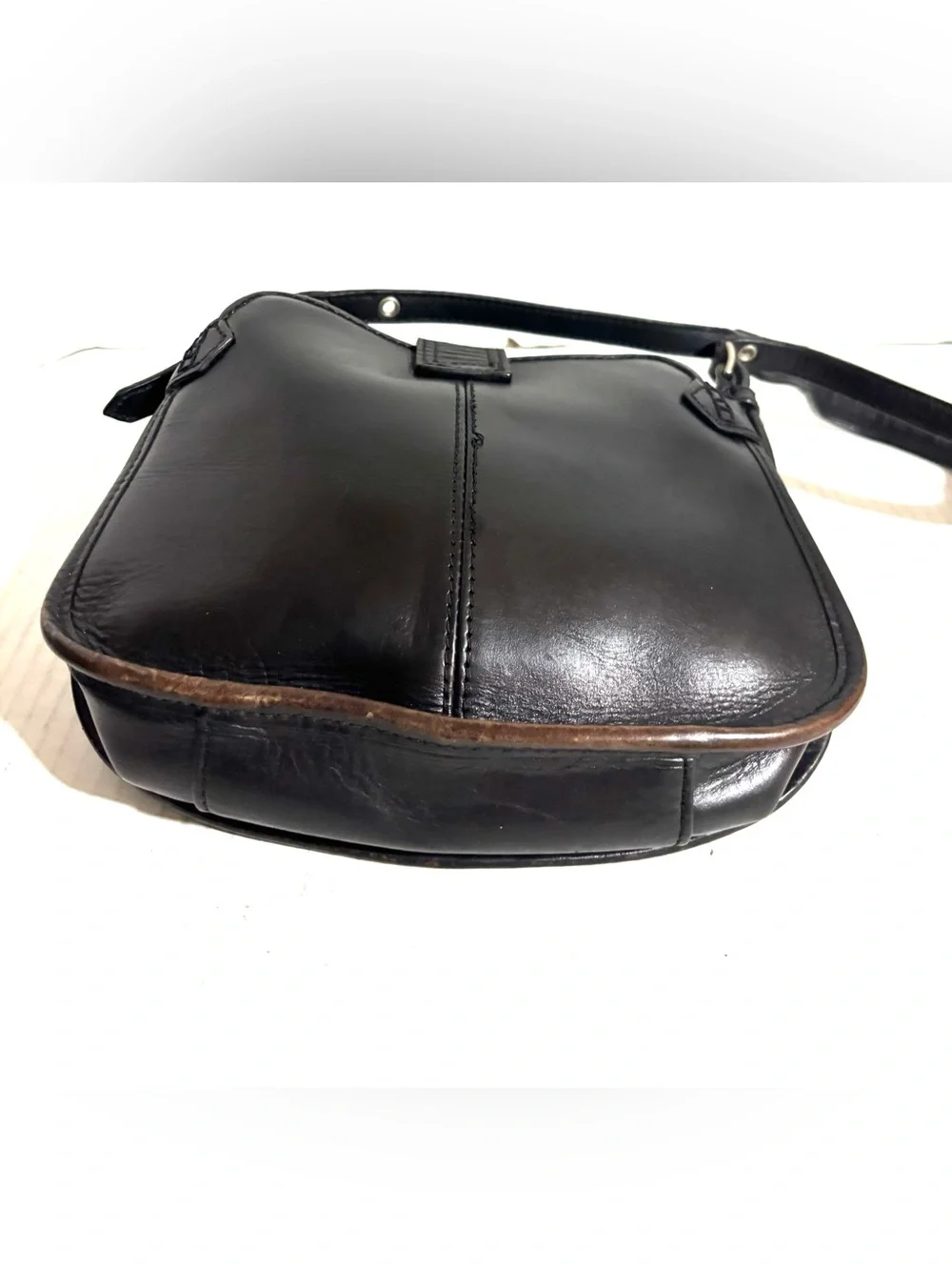 Classic Black Leather Crossbody Bag with Buckle Strap